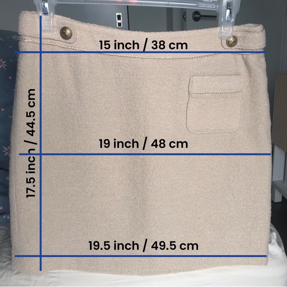 Boucle mini skirt, size M - Picture 9 of 9